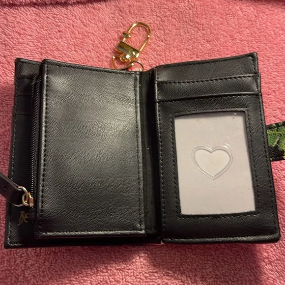Pre-loved Betsey Johnson Wallet Card Case Key Ring Small 3.25"(h) x 5"(w) - Picture 4 of 5